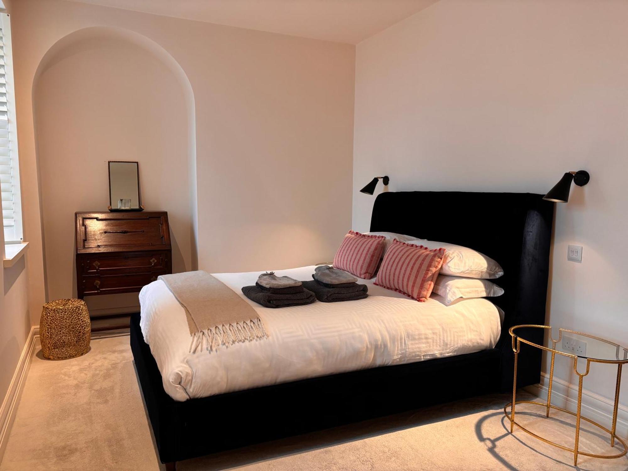 Luxurious 2 Bedroom Apartment With Sea View In Monkstown Blackrock  Exteriör bild