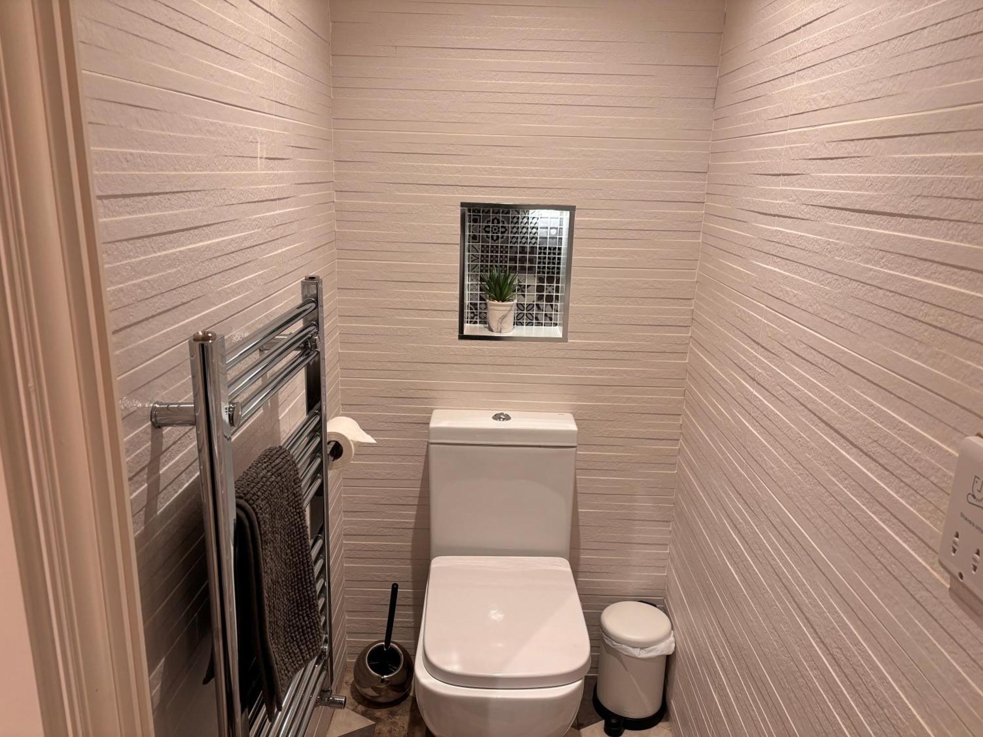 Luxurious 2 Bedroom Apartment With Sea View In Monkstown Blackrock  Exteriör bild