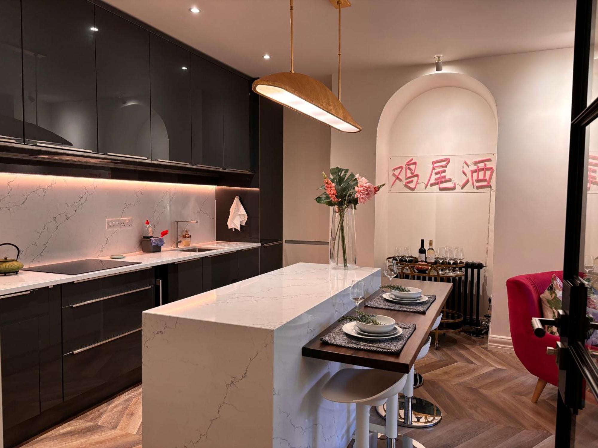 Luxurious 2 Bedroom Apartment With Sea View In Monkstown Blackrock  Exteriör bild